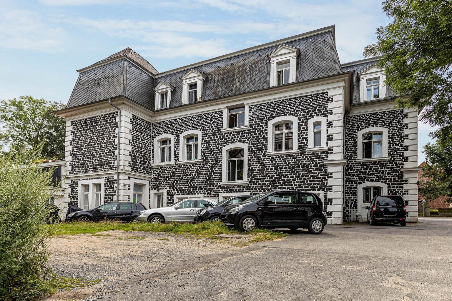 Schloss Loshausen - Mehrfamilienhaus kaufen Schwalmstadt - Marc Härter Immobilien