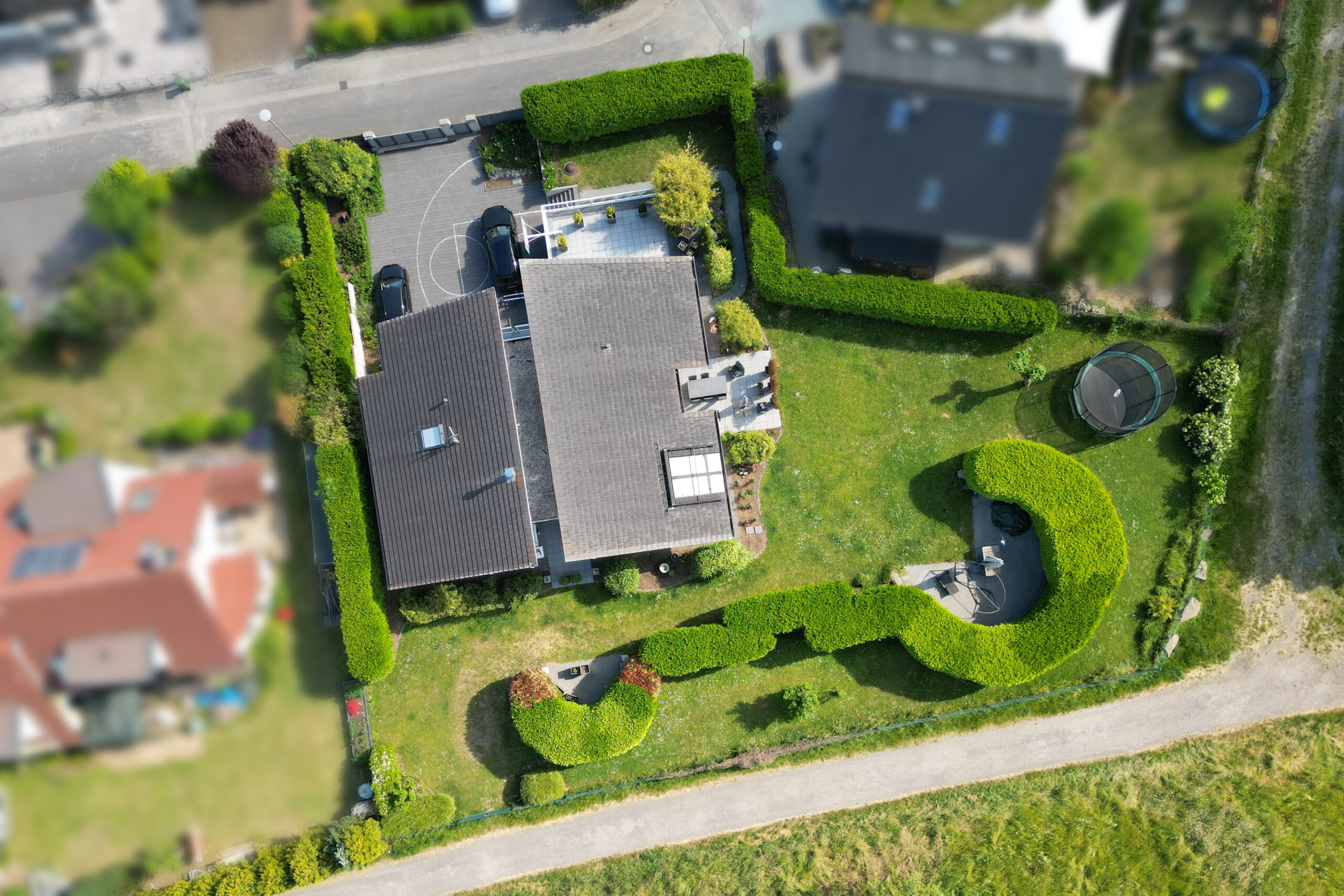 Hochwertige Design-Villa am Feldrand Hochwertige Design-Villa am Feldrand