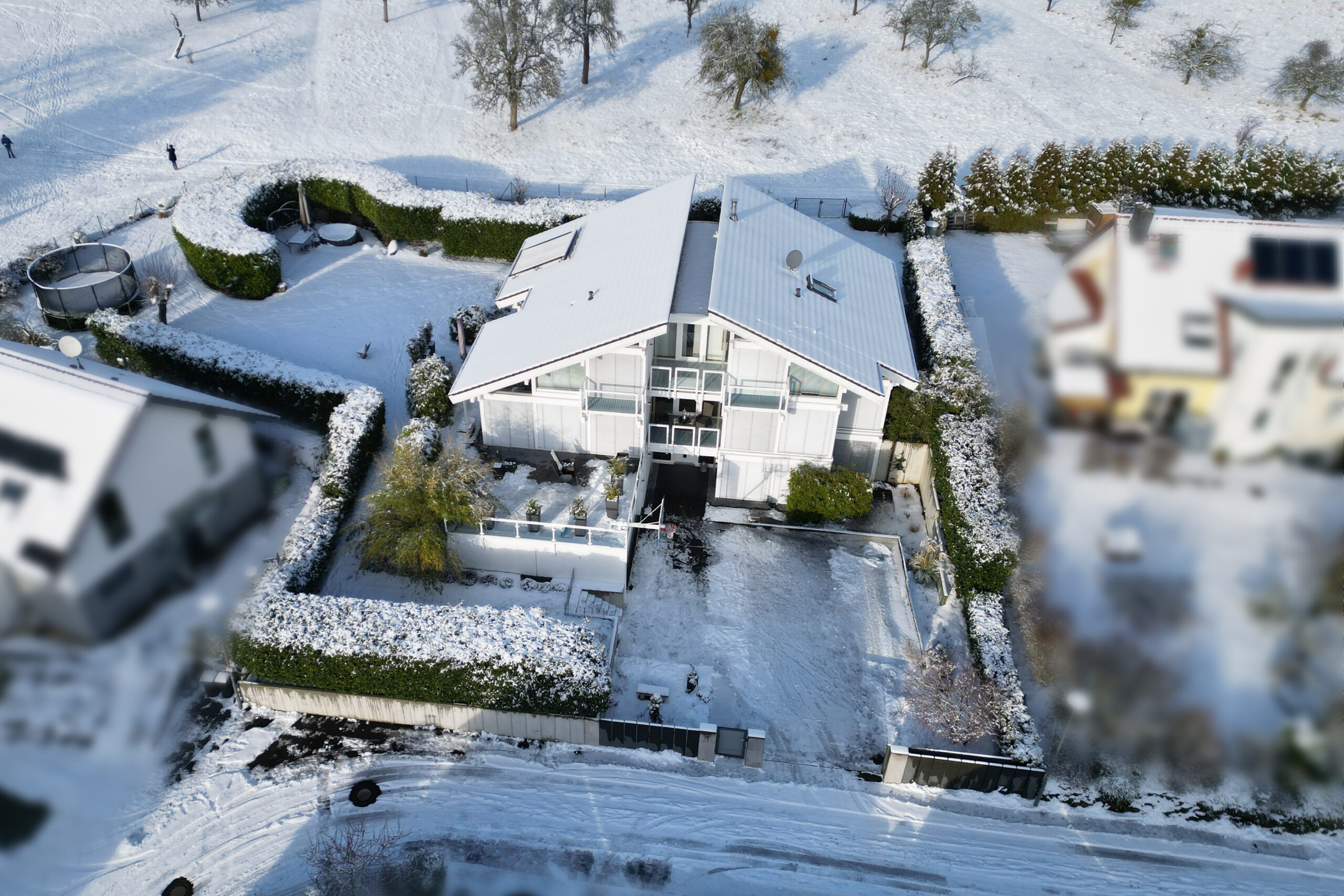 Hochwertige Design-Villa am Feldrand Hochwertige Design-Villa am Feldrand