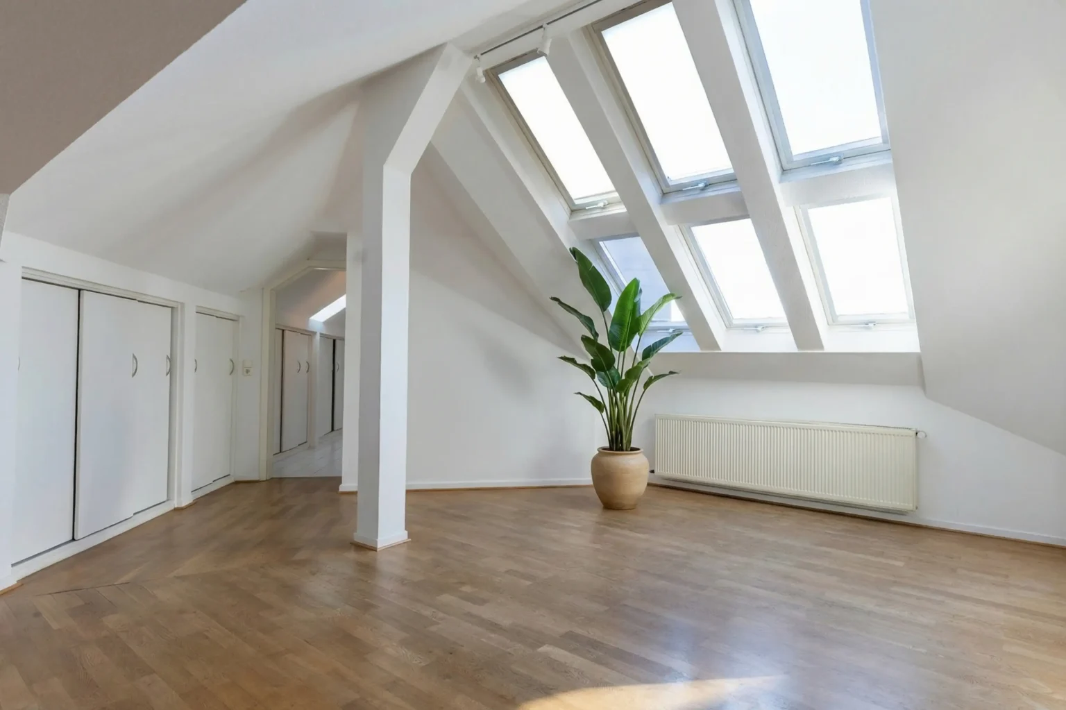 THE BELVEDERE: Maisonette-Wohnung im Nordend Schlafzimmer 1 - Marc Härter Immobilien - Immobilienmakler Frankfurt