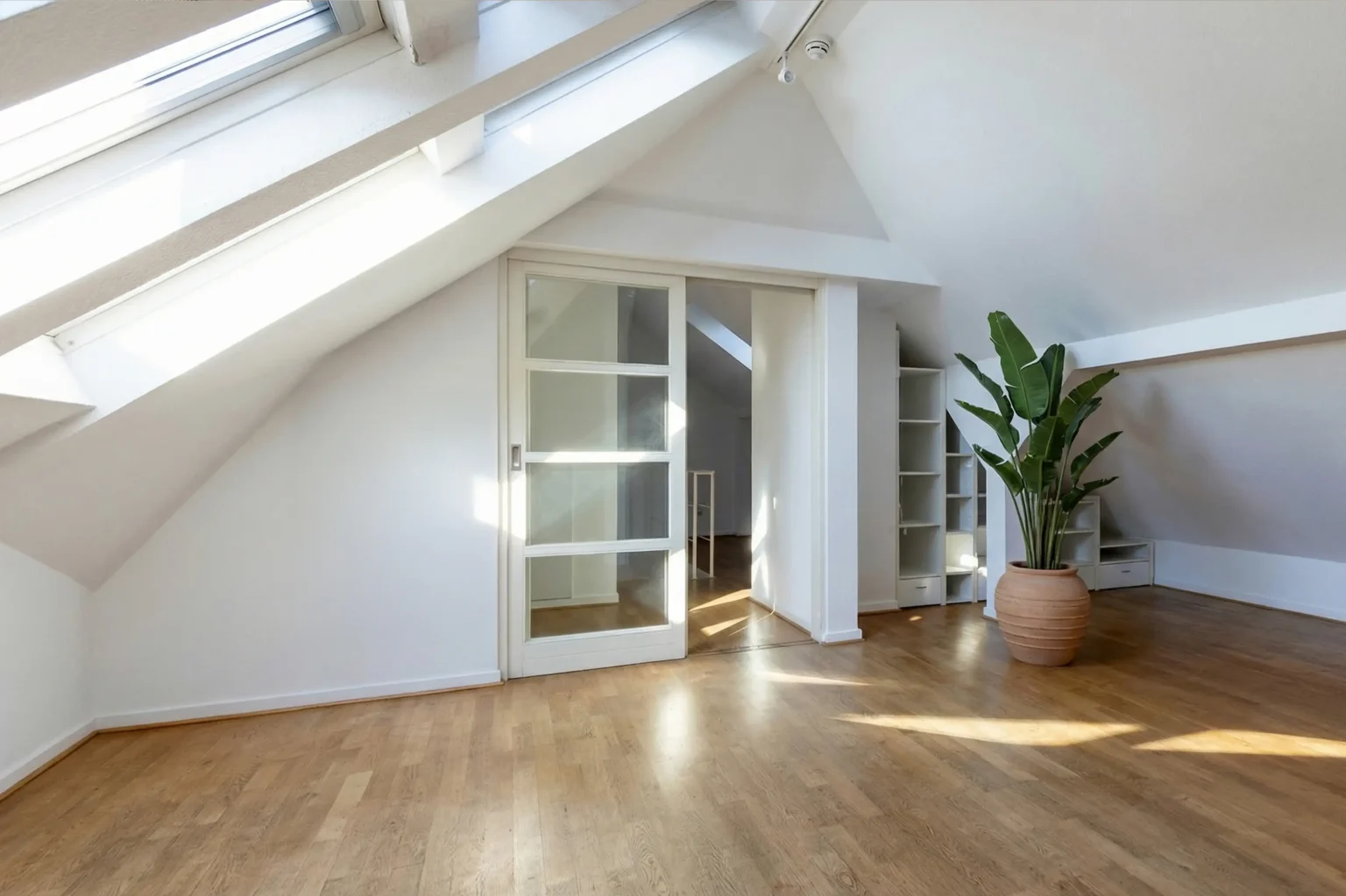 THE BELVEDERE: Maisonette-Wohnung im Nordend Schlafzimmer - Marc Härter Immobilien - Immobilienmakler Frankfurt