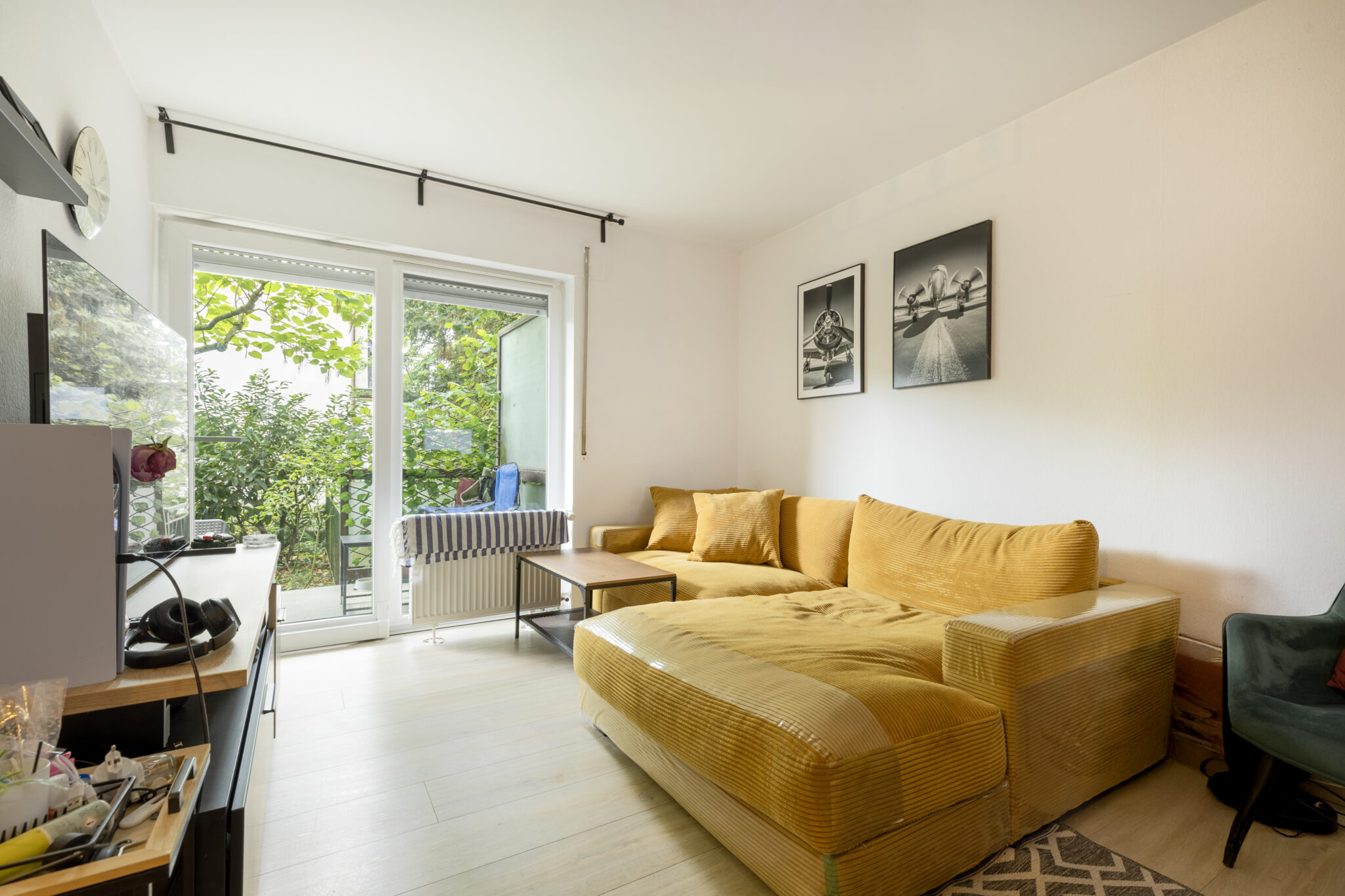 Kapitalanlage in Frankfurt-Niederrad: Vermietete 2-Zimmer-Wohnung mit Terrasse und Stellplatz Kapitalanlage in Frankfurt-Niederrad: Vermietete 2-Zimmer-Wohnung mit Terrasse und Stellplatz